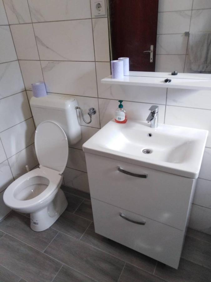 Апартаменты Apartman Mira Башка Экстерьер фото